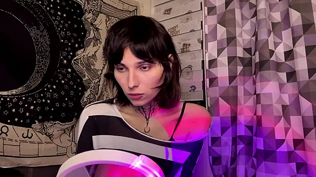 SweetFemBoyy Chat XXX in diretta