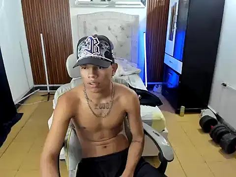 Chat +18 de mhata_juan ao vivo