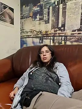 Chat +18 de rposhta1991 ao vivo