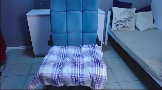 Judith_hypnosiss লাইভ XXX চ্যাট