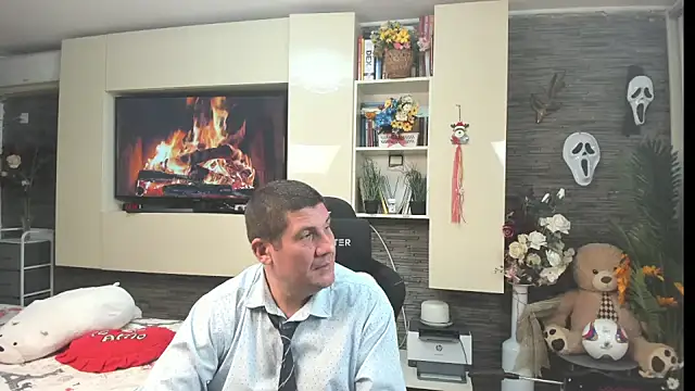 SpartacusDaddy48 – Naživo XXX chat
