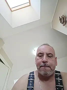 Andrex_Leather Chat XXX in diretta