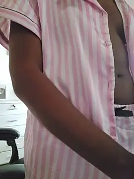 Im_Camila__ XXX чат на живо