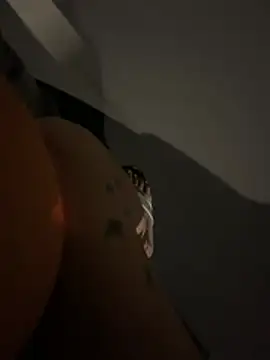 _AnneMia_ Adlı Modelin Canlı XXX Sohbeti