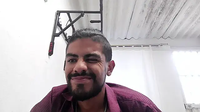 Chat +18 de JBond007BBC ao vivo