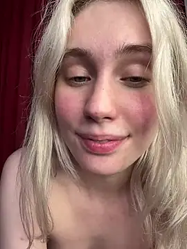 LovelyMiu élő XXX-chatje