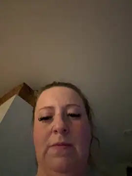 Poppyshaw_ Chat XXX live