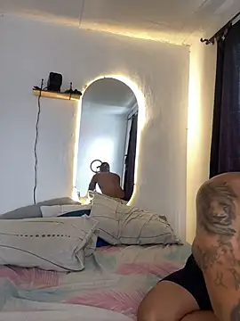 XXX chat uživo modela miaftmax