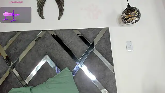 Chat +18 de erika_222 ao vivo
