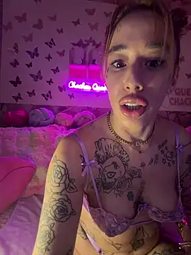 CHACHOULAND Live XXX Chat
