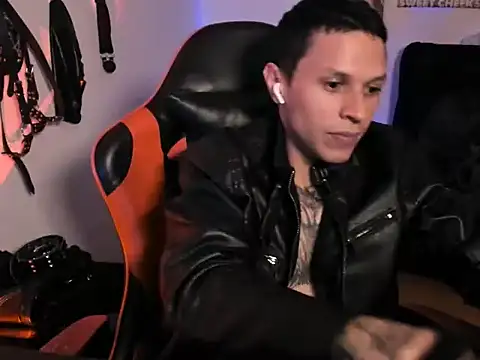 Masterdave7n Live XXX chat