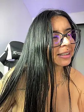 Devilsweet17n Live XXX chat