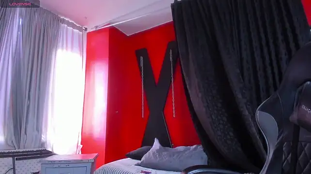 XXX chat uživo modela Julieth_Caandy