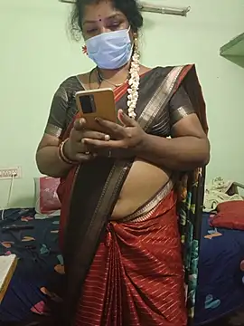 tamil-kamakanni Adlı Modelin Canlı XXX Sohbeti