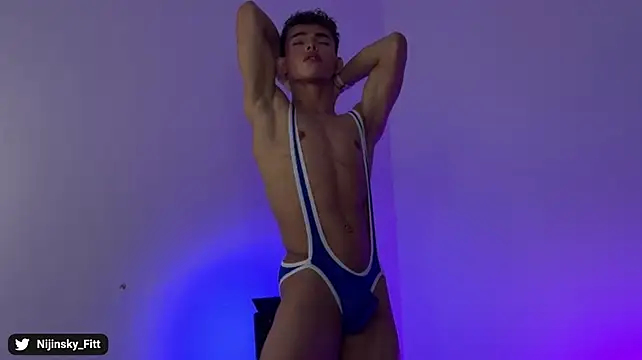 Nijinsky_LatinBoy 即時 XXX 聊天