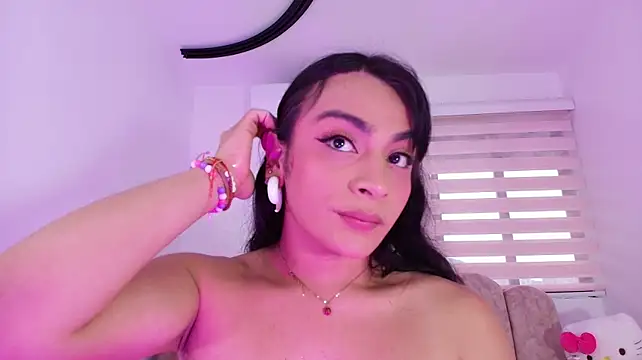 Chat XXX en directo de Malaia_thompson_