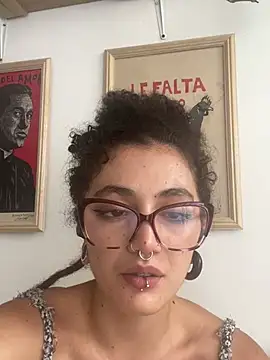 Онлайн чат XXX CurlyMeryJane