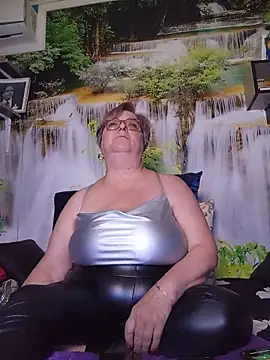 Chat +18 de QueenPammy1 ao vivo