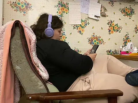 XXX chat uživo modela badfox5000