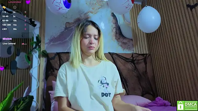 Sofiapalmer_tay: онлайн-секс-чат