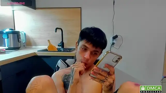 Czat XXX na żywo – Clark_Day