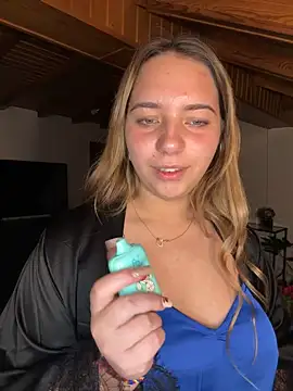 Naomi-Klein Adlı Modelin Canlı XXX Sohbeti