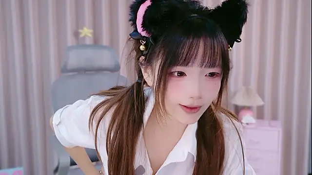 TangTang-1 Live XXX Chat