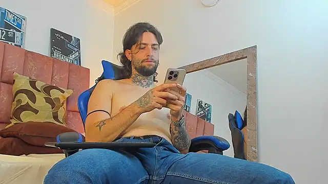 XXX chat uživo modela ALPHA_MASTER1