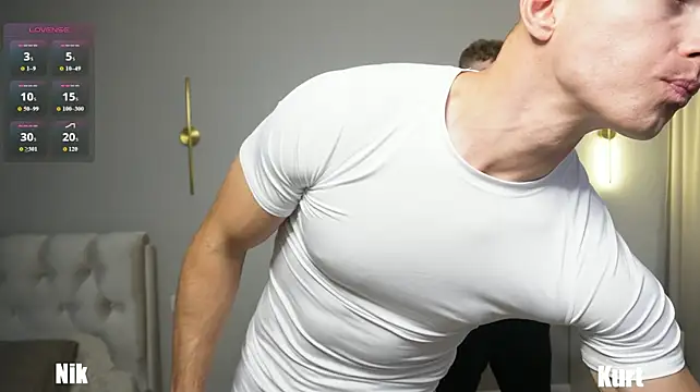 Онлайн чат XXX Nik_Sharp