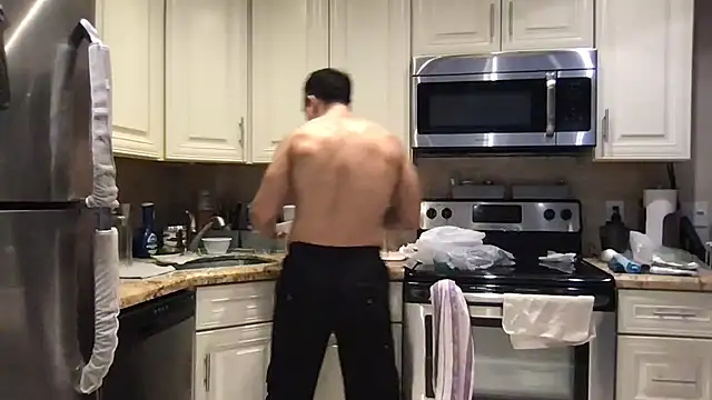 دردشة BigGuyMuscle الجنسية المباشرة