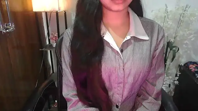 Chat +18 de Nancy_rai ao vivo
