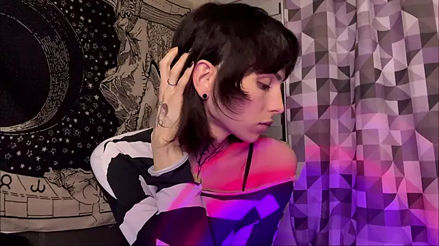 SweetFemBoyy Chat XXX in diretta