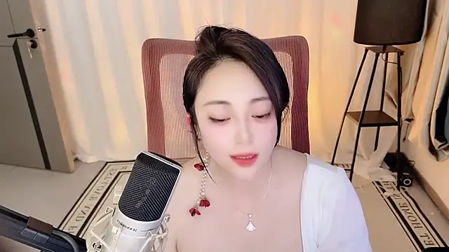 Daisy-77 live XXX chat