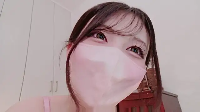 0o_MOMO_o0's Live XXX Chat