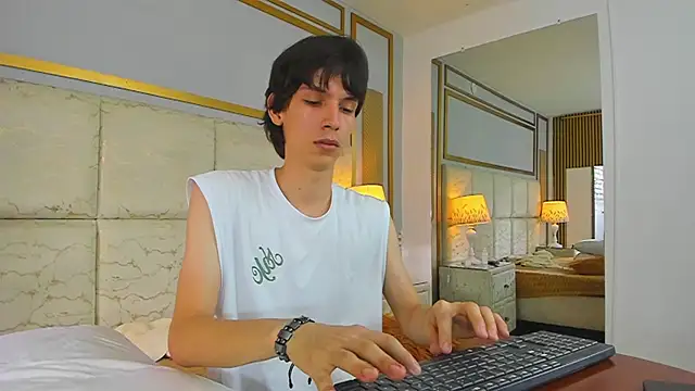 AbyssGaze live XXX chat
