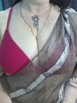 Indian_Coupl3's Live XXX Chat