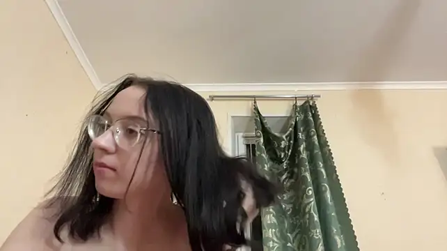 EvaRavelle's Live XXX Chat