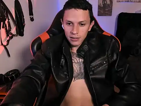 Masterdave7 Live XXX-Chat