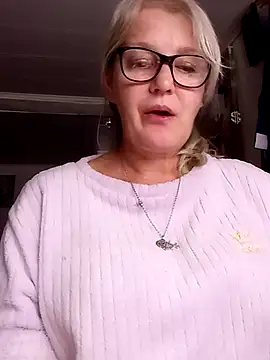 Živý XXX chat irinamaux
