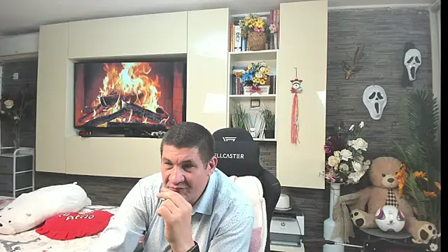 SpartacusDaddy48 Webcam show