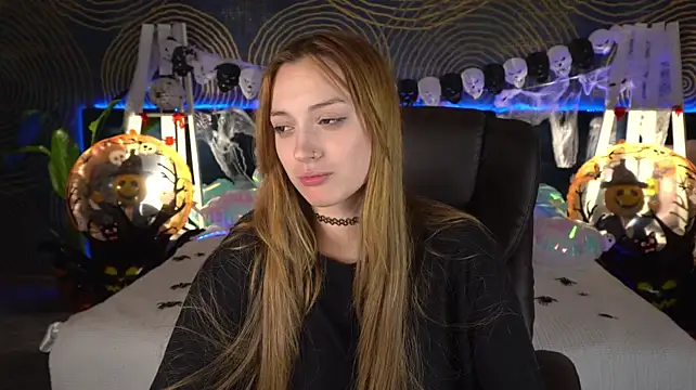 XXX chat uživo modela LizzaMoonn