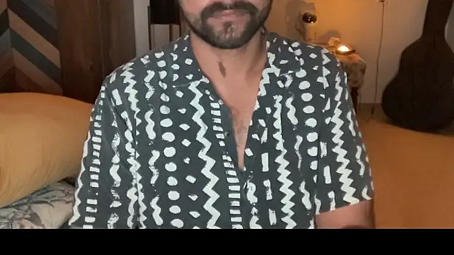 Mr_Ajnabee Adlı Modelin Canlı XXX Sohbeti