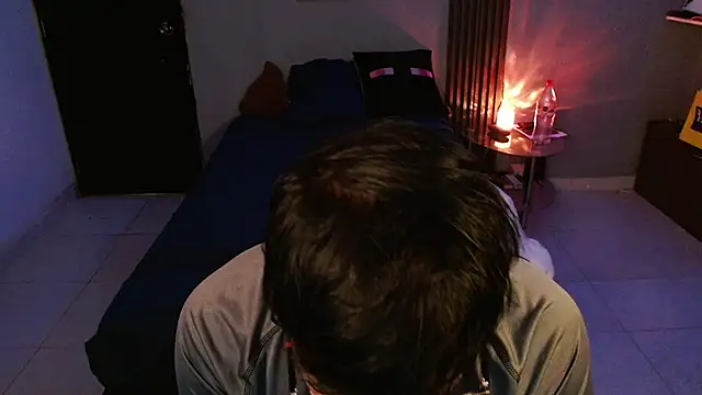 Živý XXX chat Mr_yisuzz