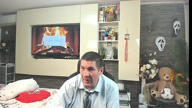 SpartacusDaddy48's Live XXX Chat
