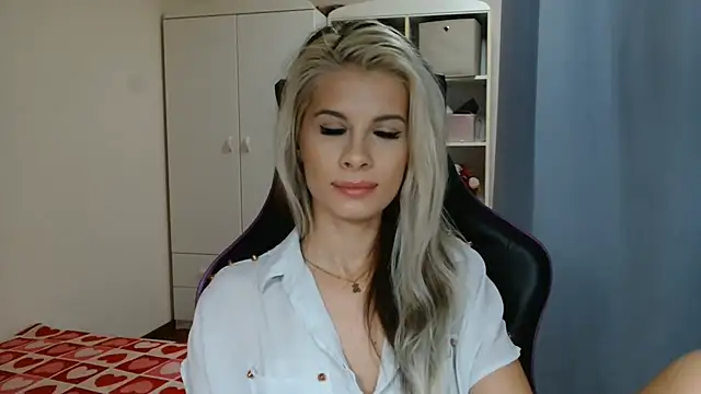 KristineGlow – Naživo XXX chat