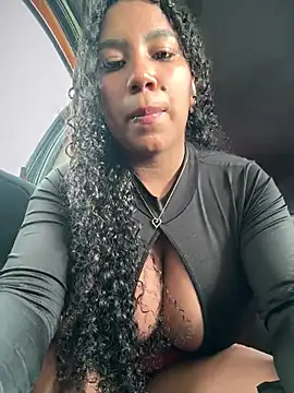 Онлайн чат XXX serena_willow