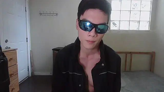 Allen8707's Live XXX Chat