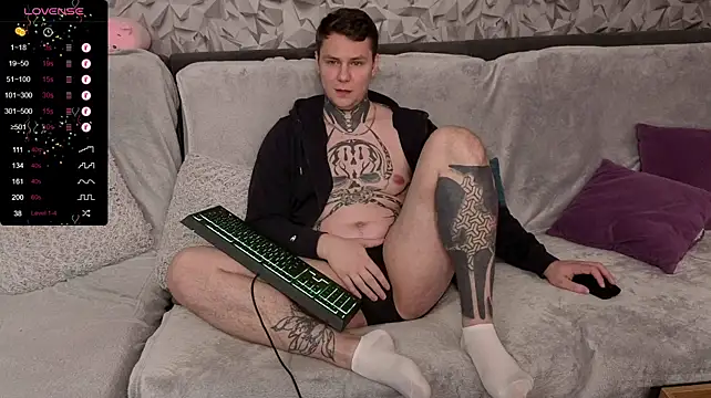 Lechery_boy élő XXX-chatje