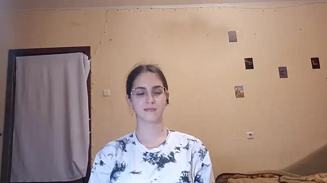 Katelemon XXX чат на живо
