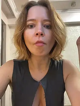 Dora_Marr's Webcam Show